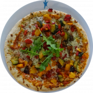 Pizza 'Verdure Grigliate' mit gegrillter Paprika, frischer Zucchini, marinierter Aubergine sowie Mozzarella (19,81) 