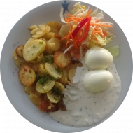 2 gekochte Eier (15) mit Kräuterremoulade (9,15,19,81) dazu Bratkartoffeln und Salatgarnitur