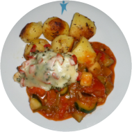 Hähnchenbrust oder Tofusteak 'Tomate-Mozzarella' (19,54) mit Ratatouillegemüse (49,81) und Rosmarinkartoffeln (19)